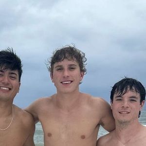 Meet your Posher, Hunter